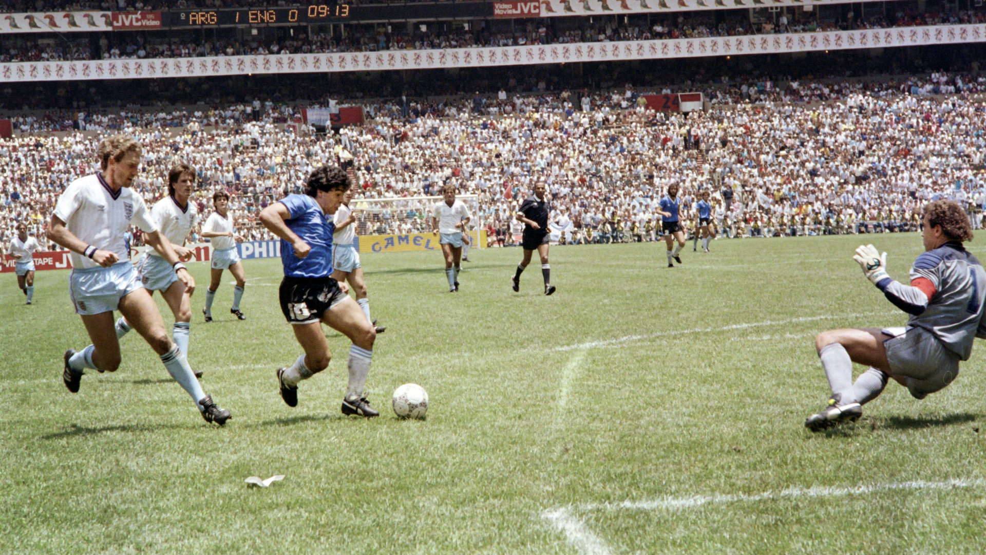 Argentina protiv Engleske, fudbal na dva jezika...